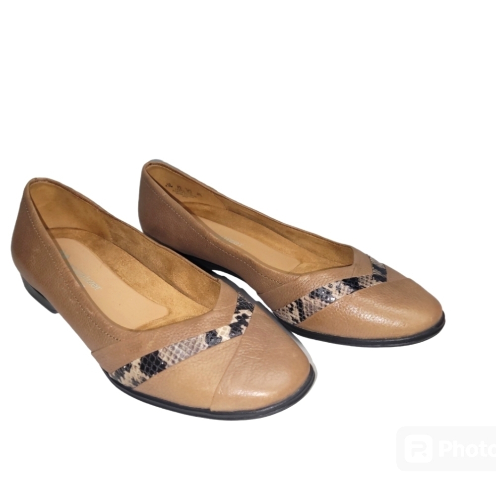 NATURALIZER N5 Contour Jaye Leather Women Shoes Size 6.5M Snakeskin Beige Flats